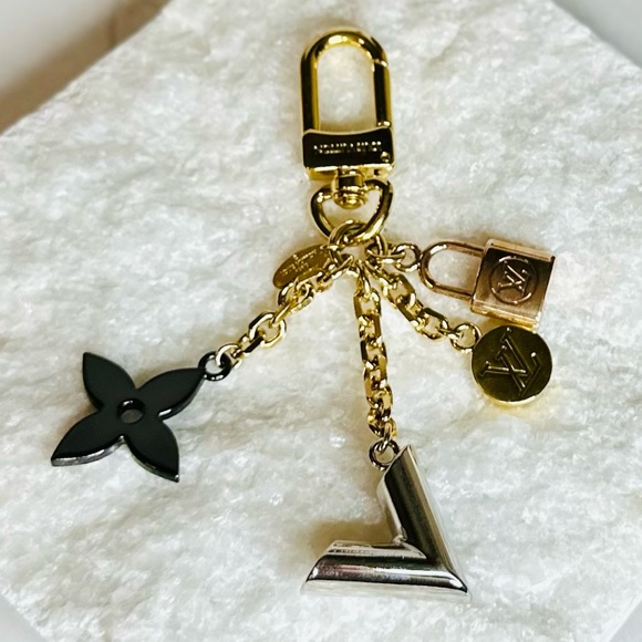 EUC Louis Vuitton Multi Colored Metal Kaleido V Key Chain Bag Charm - Picture 3 of 16